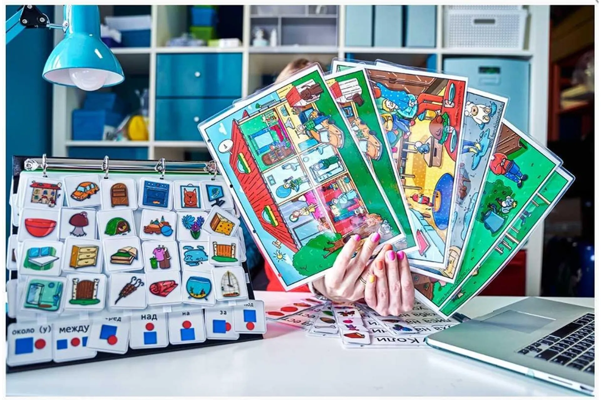 [Frenchoponcho] Альбом «Предлоги». Развивающие пособия на липучках Frenchoponcho (Френчопончо), фото 1 из 1.