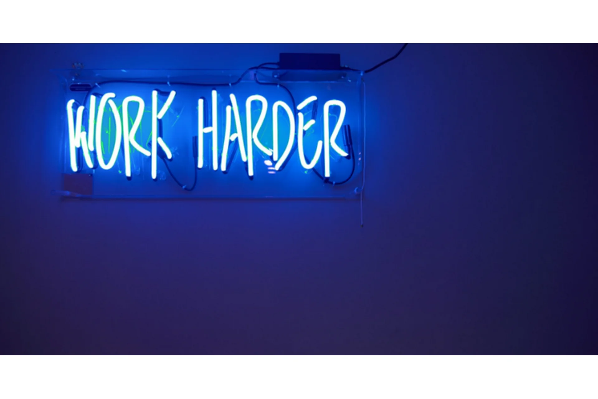 [Skillmaxim] Научись зарабатывать на микростоках. Полный курс (Максим Павлюкевич), фото 1 из 1.