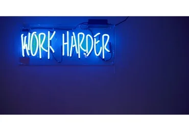 [Skillmaxim] Научись зарабатывать на микростоках. Полный курс (Максим Павлюкевич)