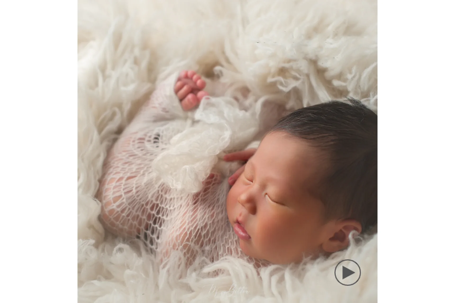 Позирование, съемка и обработка. Simple Studio Newborn (Meg Bitton), фото 1 из 1.