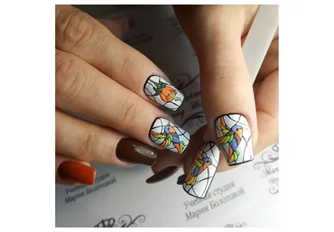 Дизайн ногтей «Витражи» (Мария Болотова)