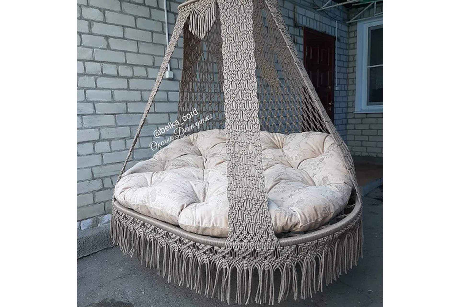 Подвесное кресло (Оксана Дегтяренко), фото 1 из 1.