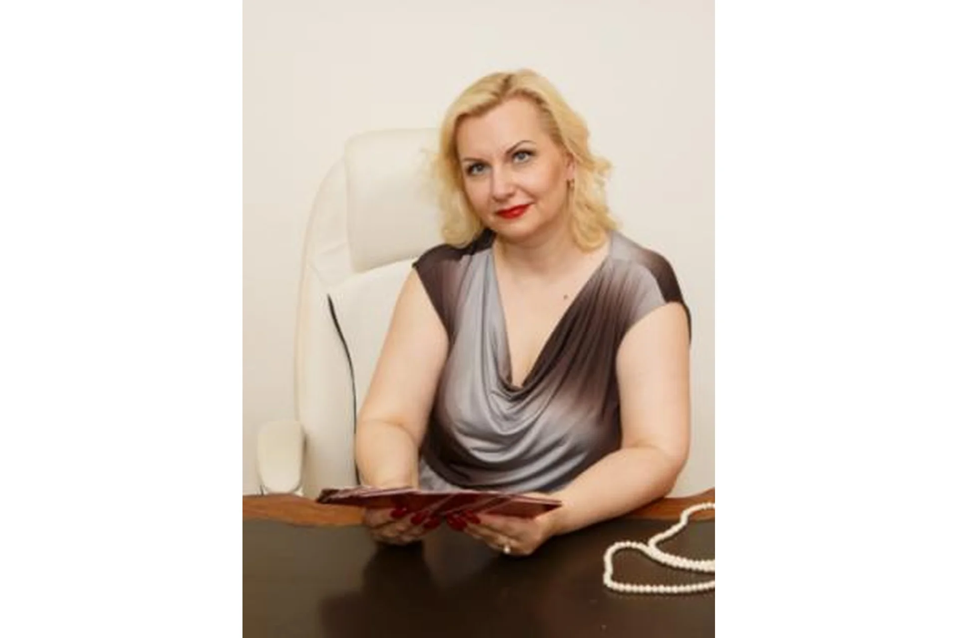 [Neso Akademie] Расклад «12 месяцев» (София Вюрстлин), фото 1 из 1.