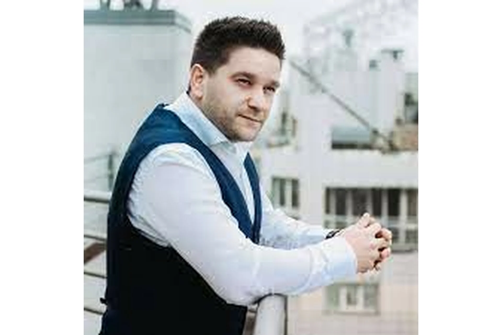 Организация потока людей в МЛМ (Артем Нестеренко), фото 1 из 1.