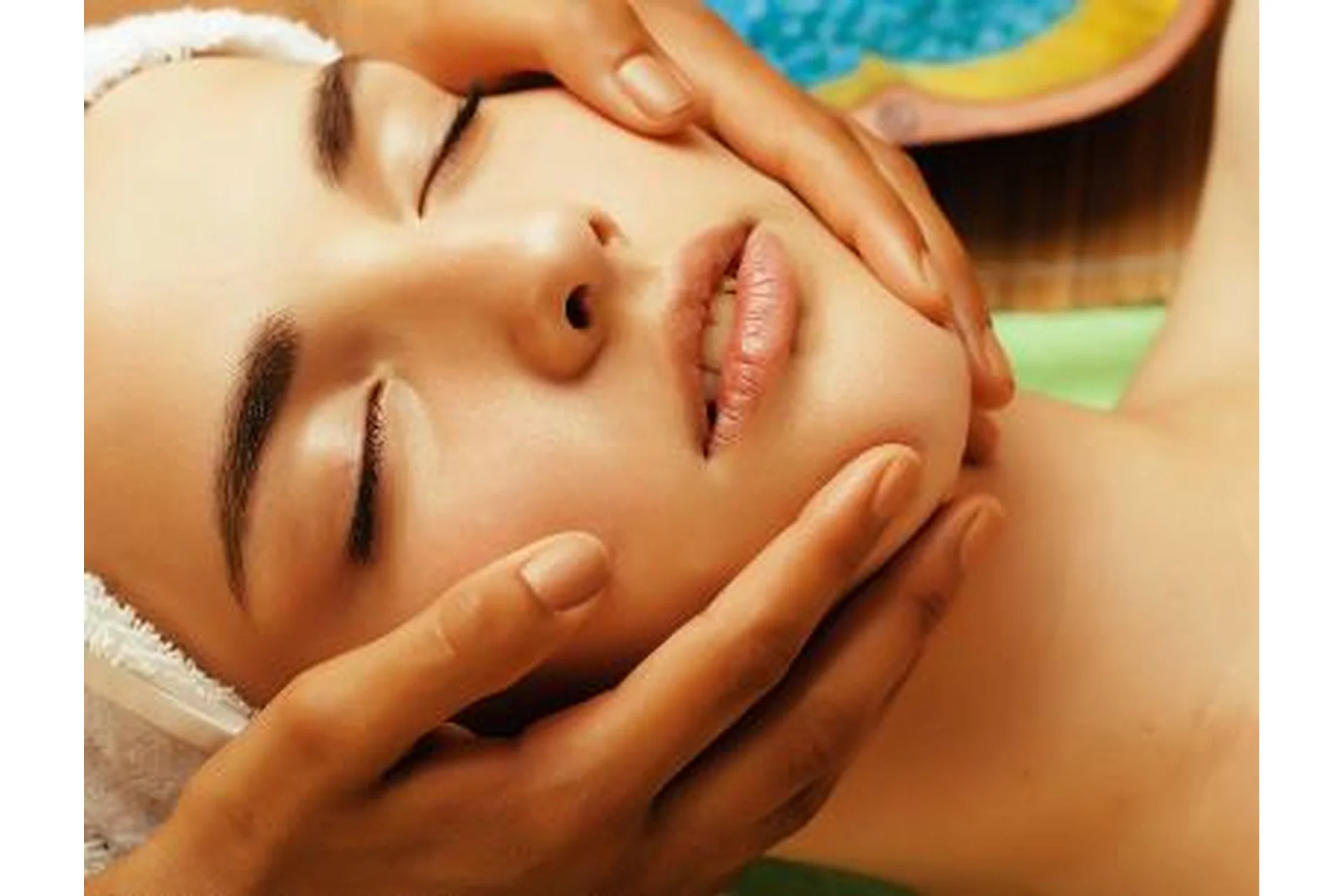 Эффект Пигмалиона. Контурируем овал лица своими руками (Света Лагос), фото 1 из 1.