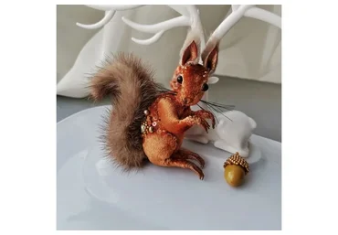 Каркасная 3D брошь Озорная белка + еловая шишка (Ангелина Пеях)