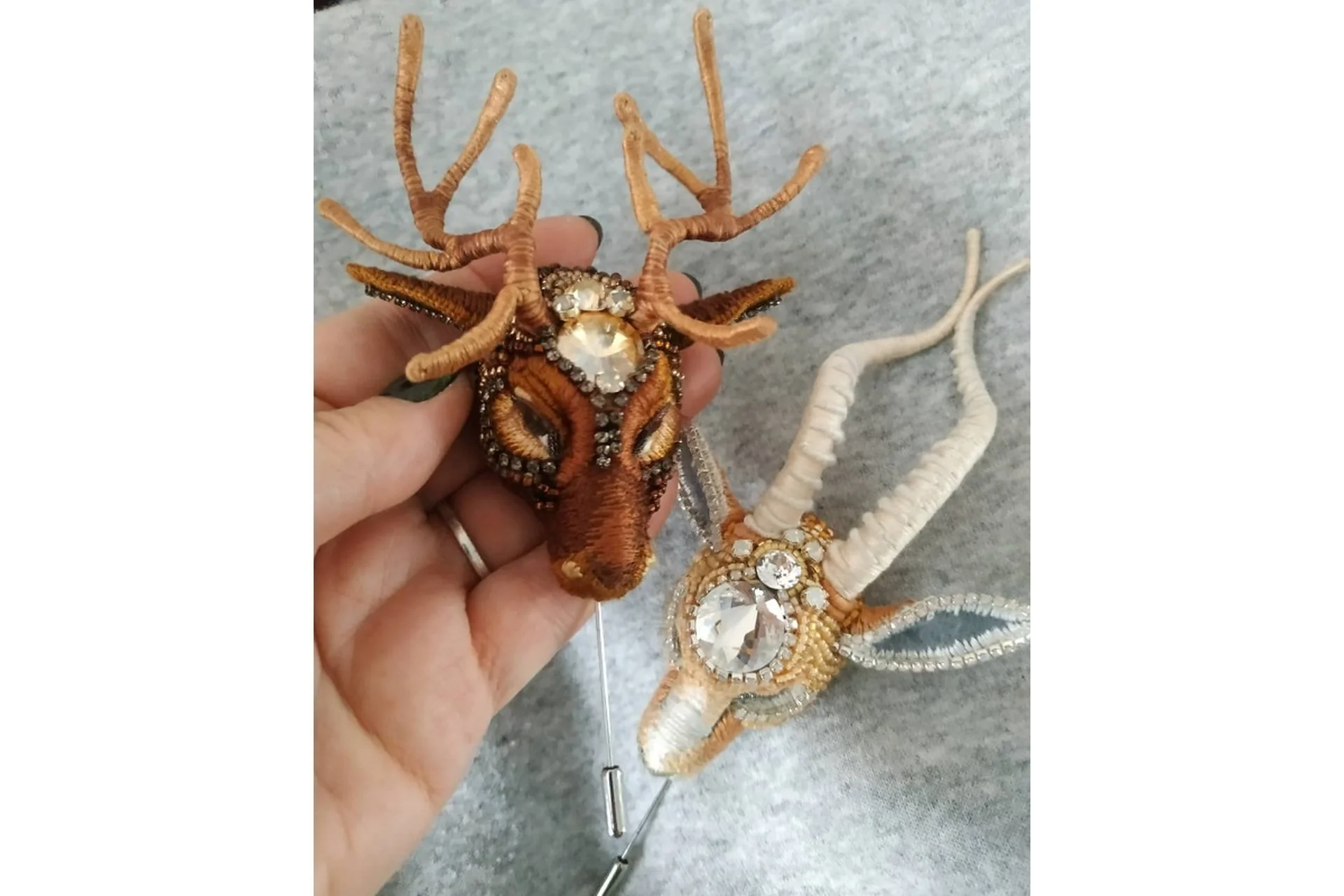 Броши Лань или Олень (Ирина Якубова), фото 1 из 1.