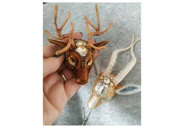 Броши Лань или Олень (Ирина Якубова)