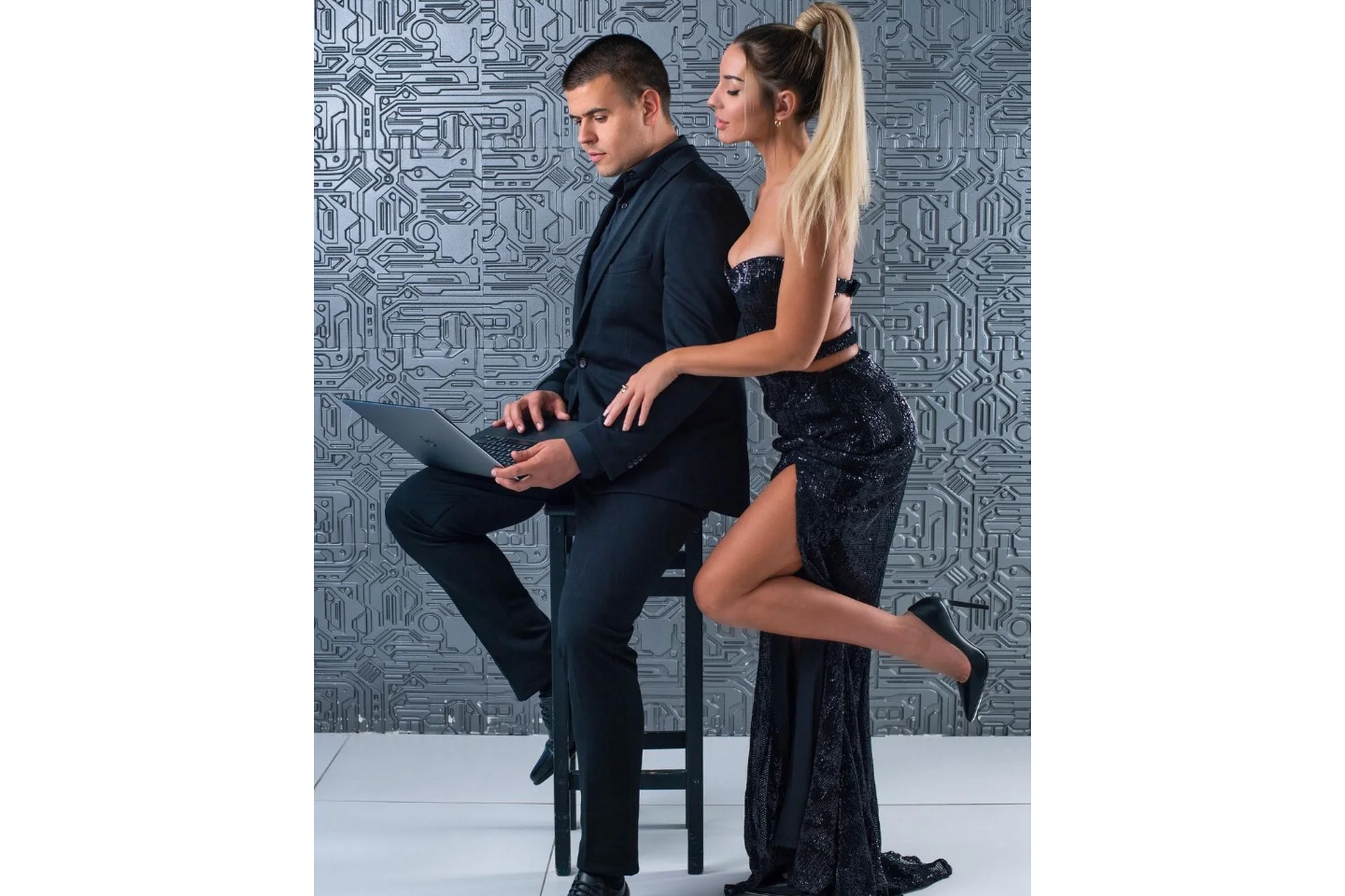 Криптоmoneyя. Поток 2. Тариф "Золото" (Владлен Пол, Ирена Пол), фото 1 из 1.