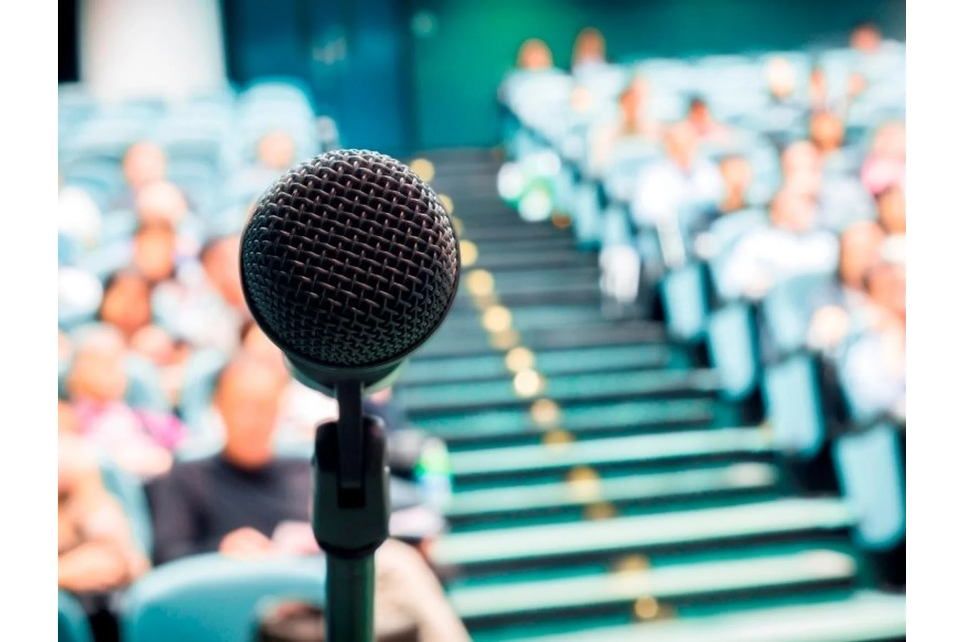 [Primeclass] Ораторское мастерство. Практическое руководство: 8 ключевых навыков (Иван Гладырь), фото 1 из 1.