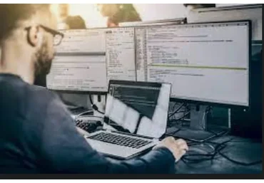 Как открыть свою web-студию и зарабатывать по 200 000р. в месяц чужими руками (Александр Чипижко)