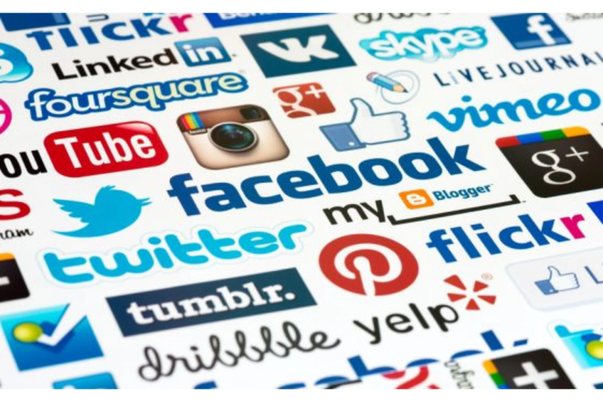 Социальные сети X2. Как продавать через социальные сети на 500 000 рублей в месяц, фото 1 из 1.