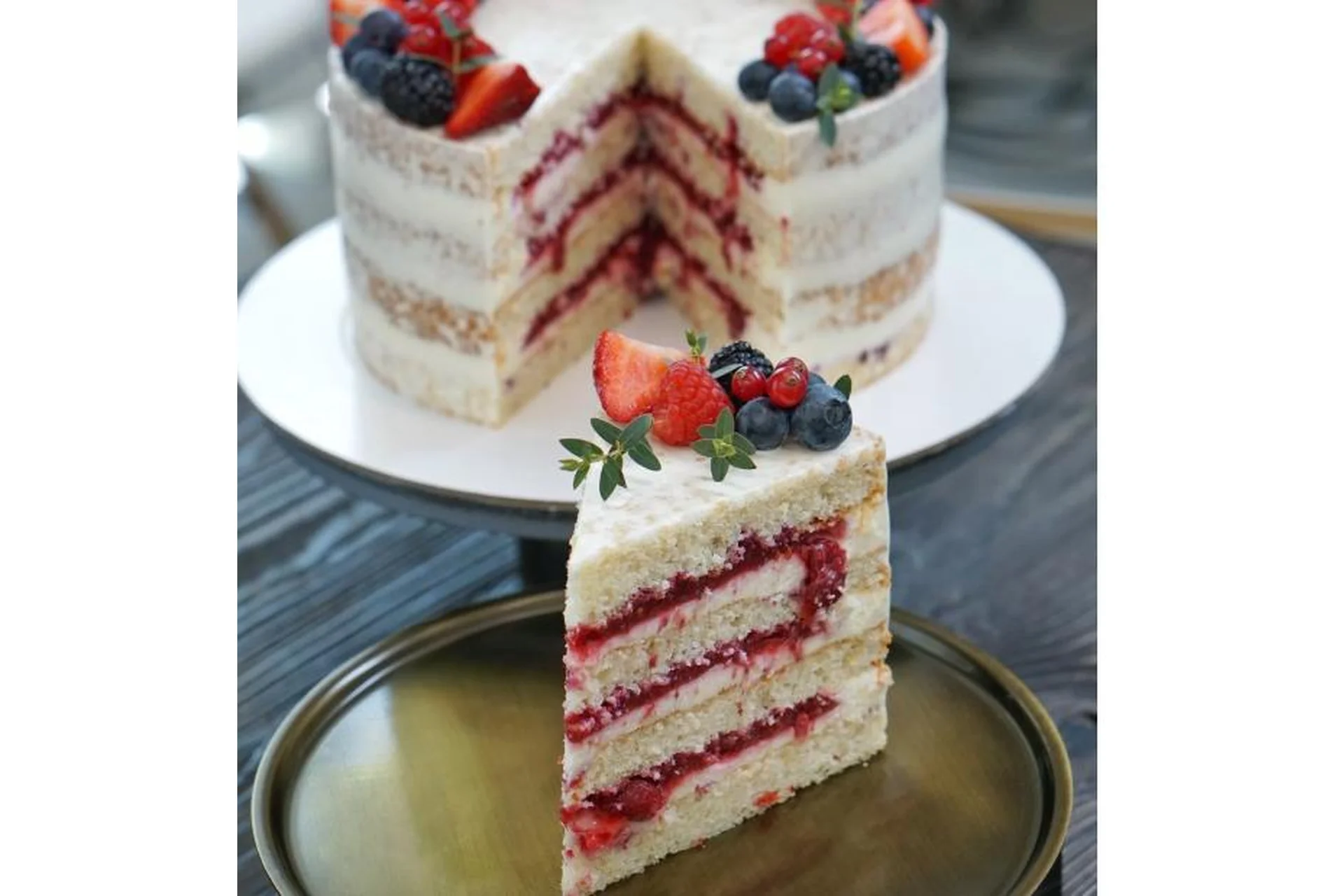 Летний торт «Лесные ягоды» (Анна Ульянова), фото 1 из 1.