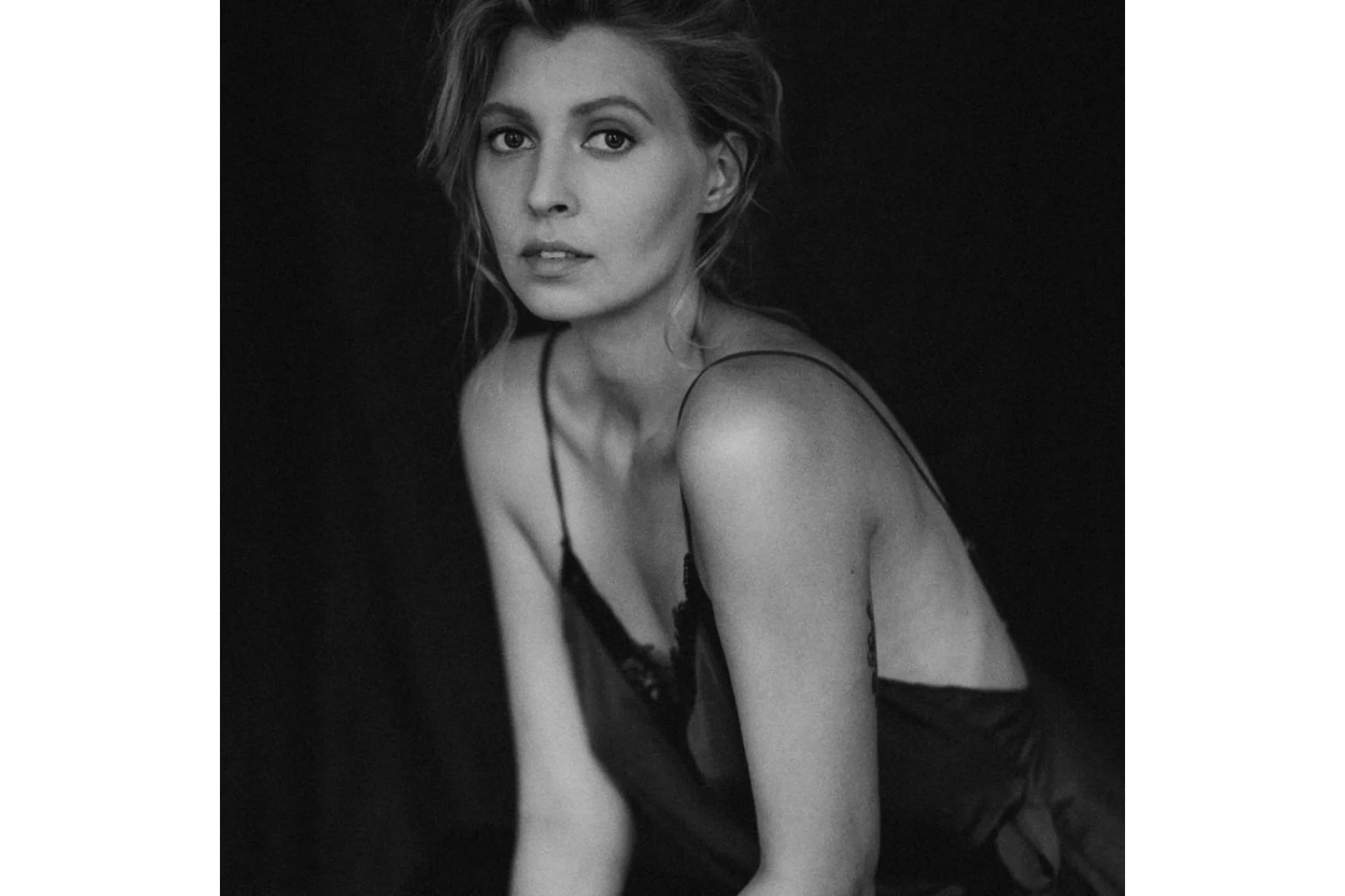 Женский портрет (Юлия Гелас), фото 1 из 1.