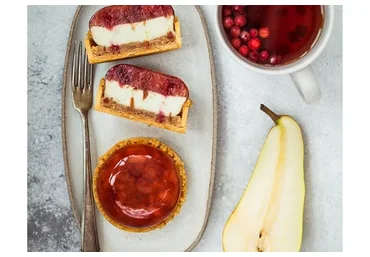 [veryirresistible18] Тарталетки «Горгонзола-груша-брусника». Рецепт (Анна Томильчик)