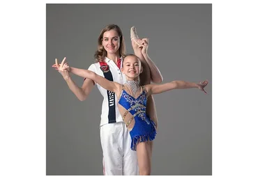 Домашние занятия  по художественной гимнастике (Екатерина Пирожкова)