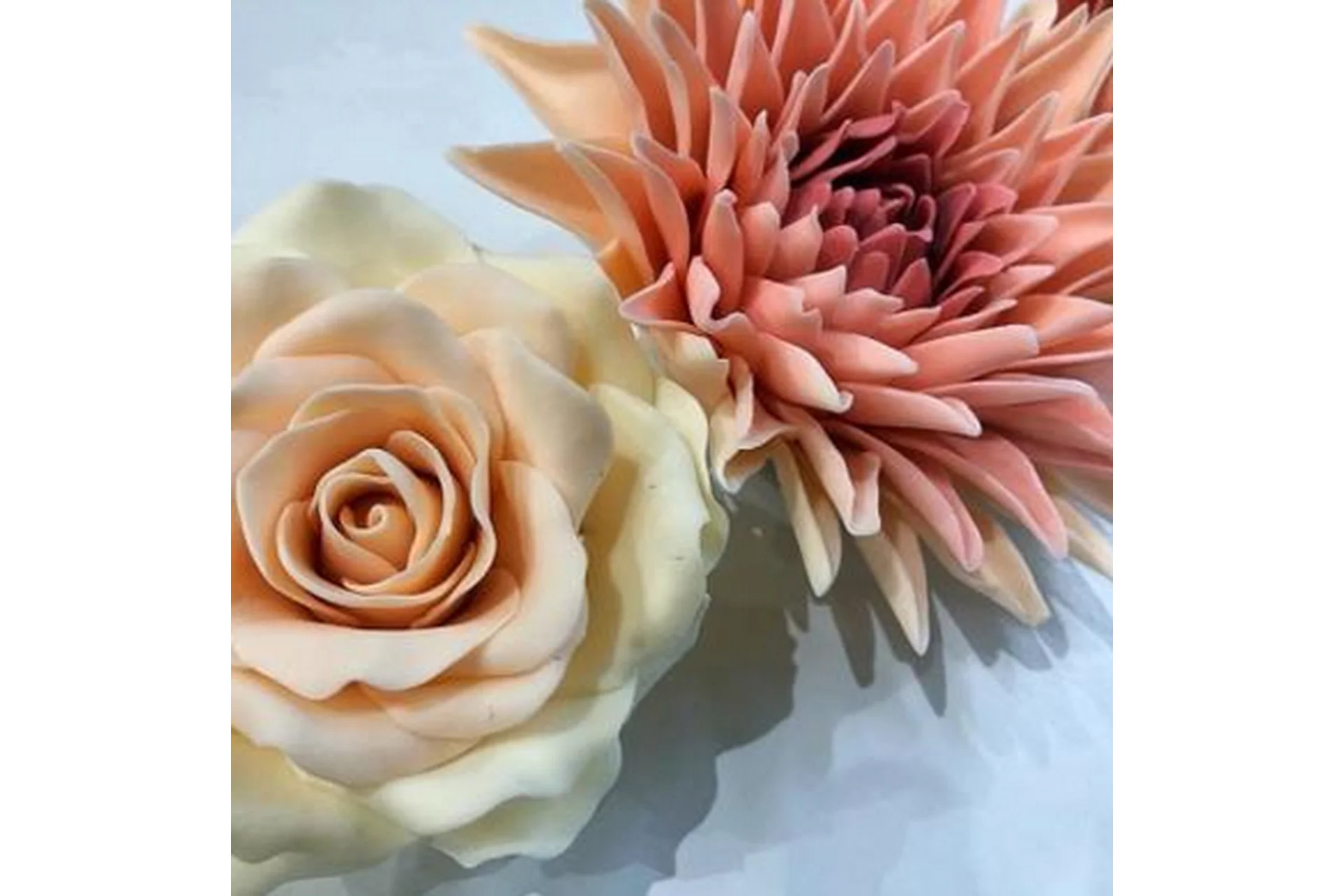 Работа с шоколадом. Цветы из шоколада (Елена Шрамко), фото 1 из 1.