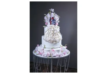 Торт с молодоженами (Юлианна Сухотерина)