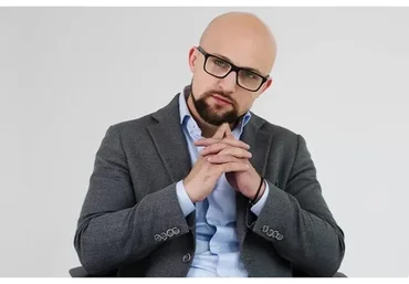 Любовный треугольник, 2017 (Ярослав Самойлов)