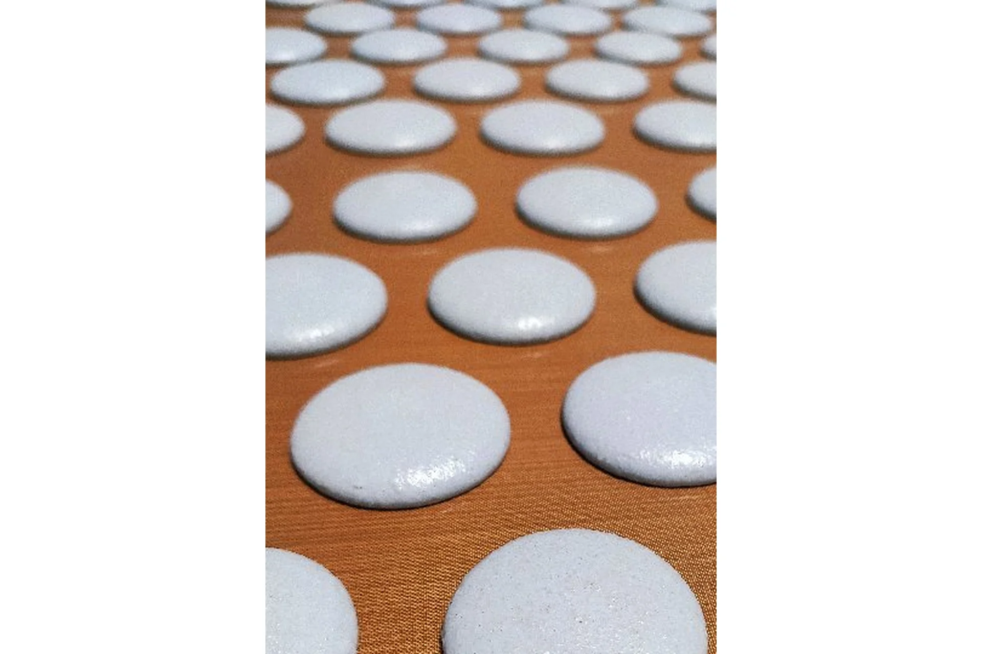 Крышечки для макарон (blesk_macaron), фото 1 из 1.