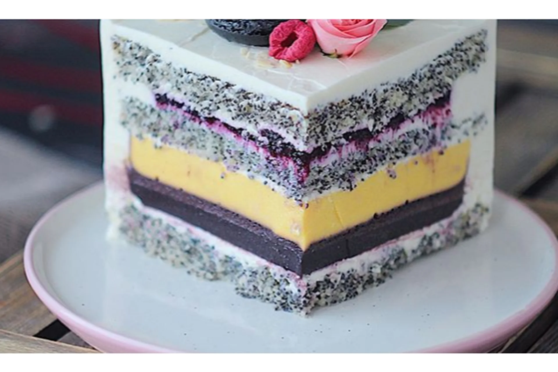 Нежнейший черника-манго на маковом бисквите (Наталья Оленникова), фото 1 из 1.