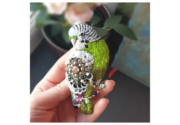 Брошь Волнистый попугайчик (Аня Смородина)