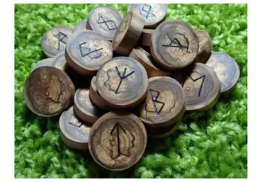 Весь Старший Футарк. 24 руны. 24 Мудры. 24 Гальдора. 24 Скальдических стиха (Харальд Юргенсон)