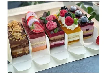 Набор нарезных пирожных. 10 вкусов (Анастасия Коновалова)