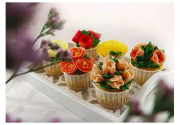 Создание кремовых цветов, Венок из кремовых цветов (Елена Оболенская)