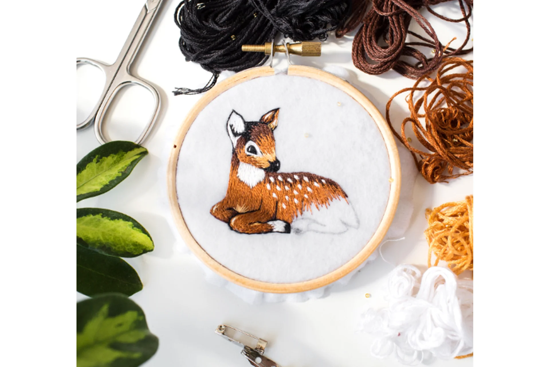 [Shivivka] Брошь «Олененок» (Надя Шивик), фото 1 из 1.