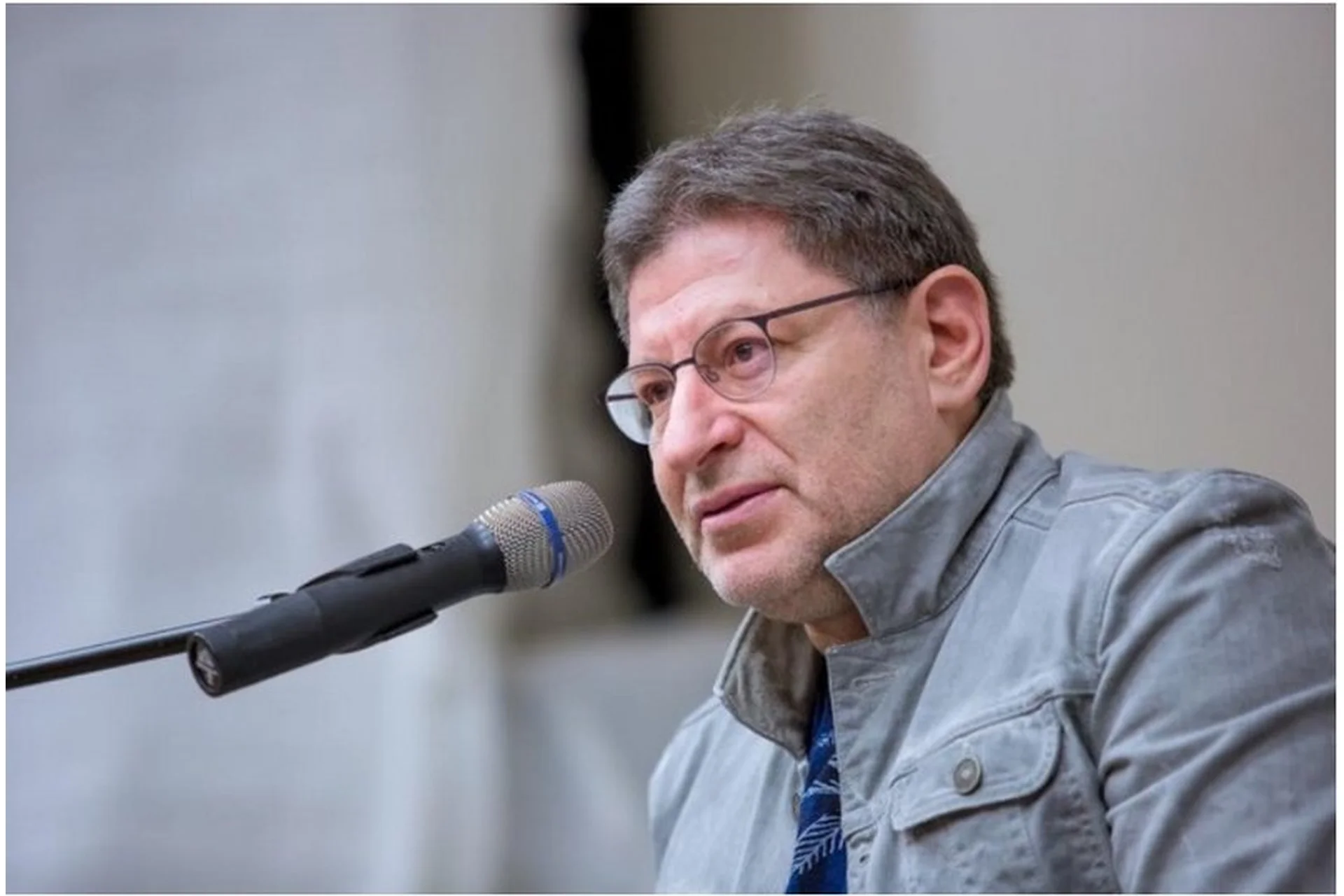 Как перестать беспокоиться и начать радоваться жизни. Публичная консультация (Михаил Лабковский), фото 1 из 1.