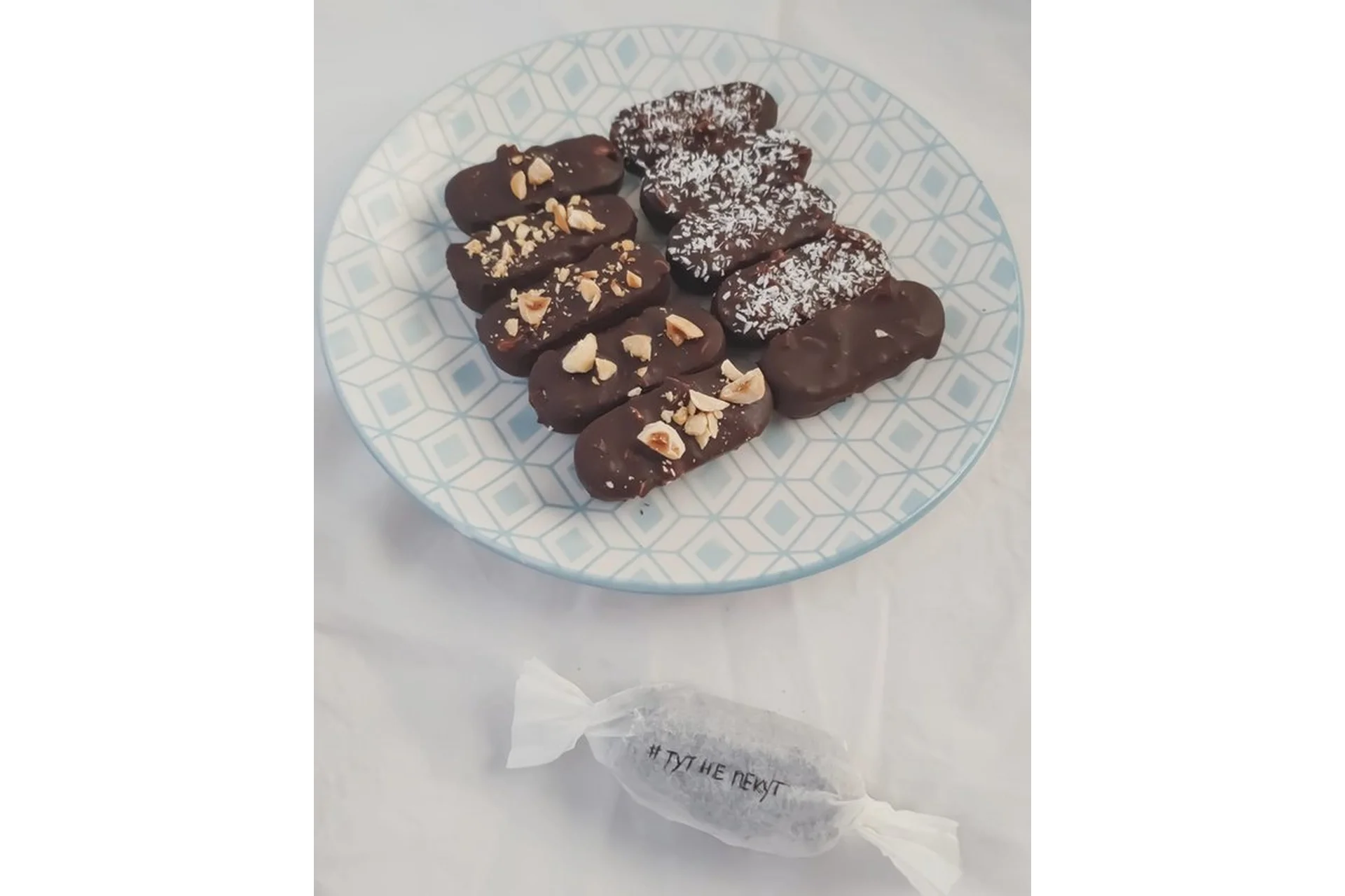 «Тут не пекут». Raw десерты без выпечки (Саша Санталова), фото 1 из 1.