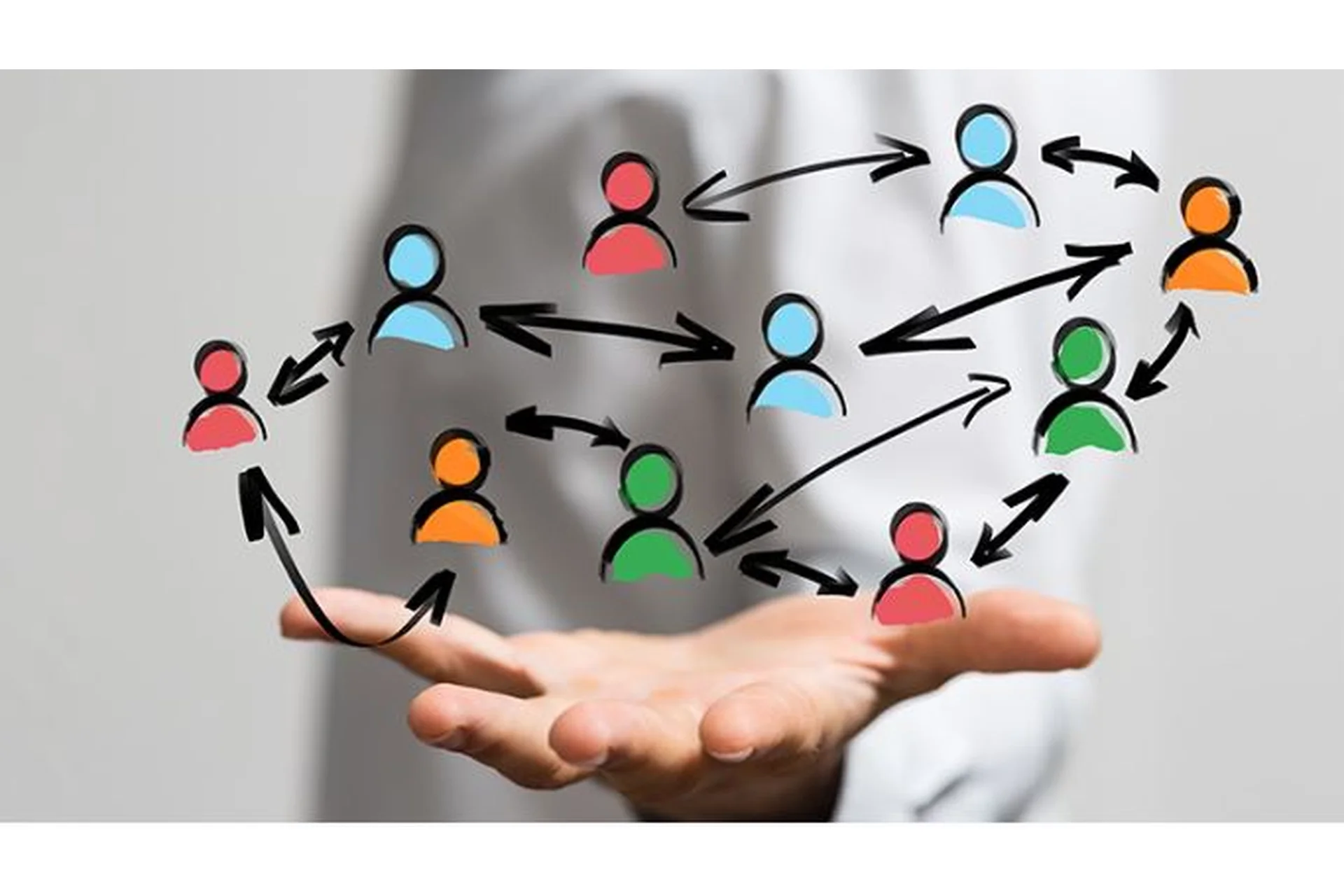 [liveclasses] Мастерство выступлений: мастер нетворкинга   (Ольга Редько), фото 1 из 1.