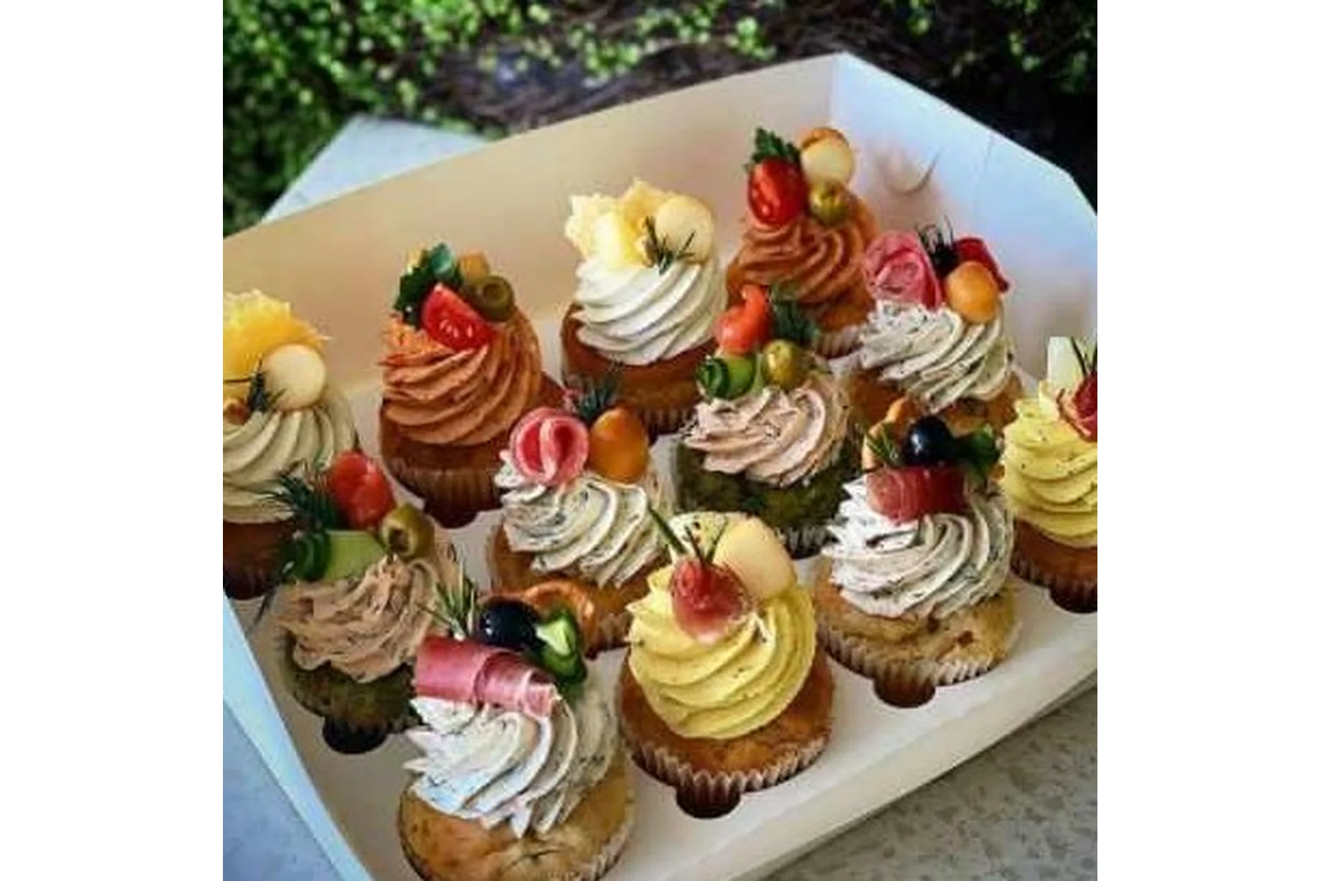 Закусочные капкейки (brutal_cakes), фото 1 из 1.