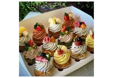 Закусочные капкейки (brutal_cakes)