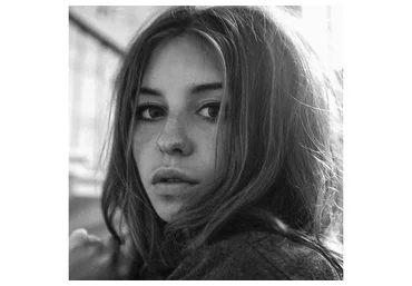 [amlab.me] Позирование для фотографии. Работа с телом в движении (Саша Бодрова)