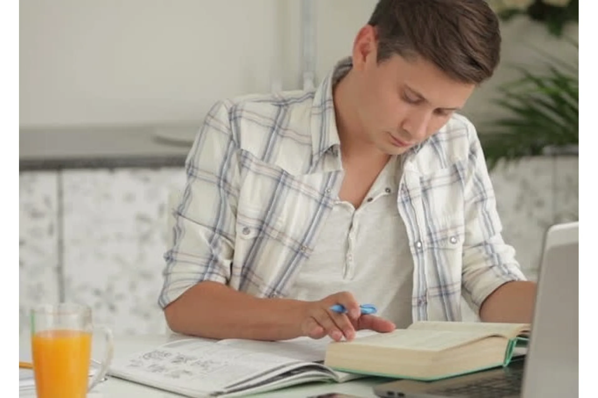 Глоссарии и работа переводчика с терминологией (Эмма Каирова, Дмитрий Громов), фото 1 из 1.