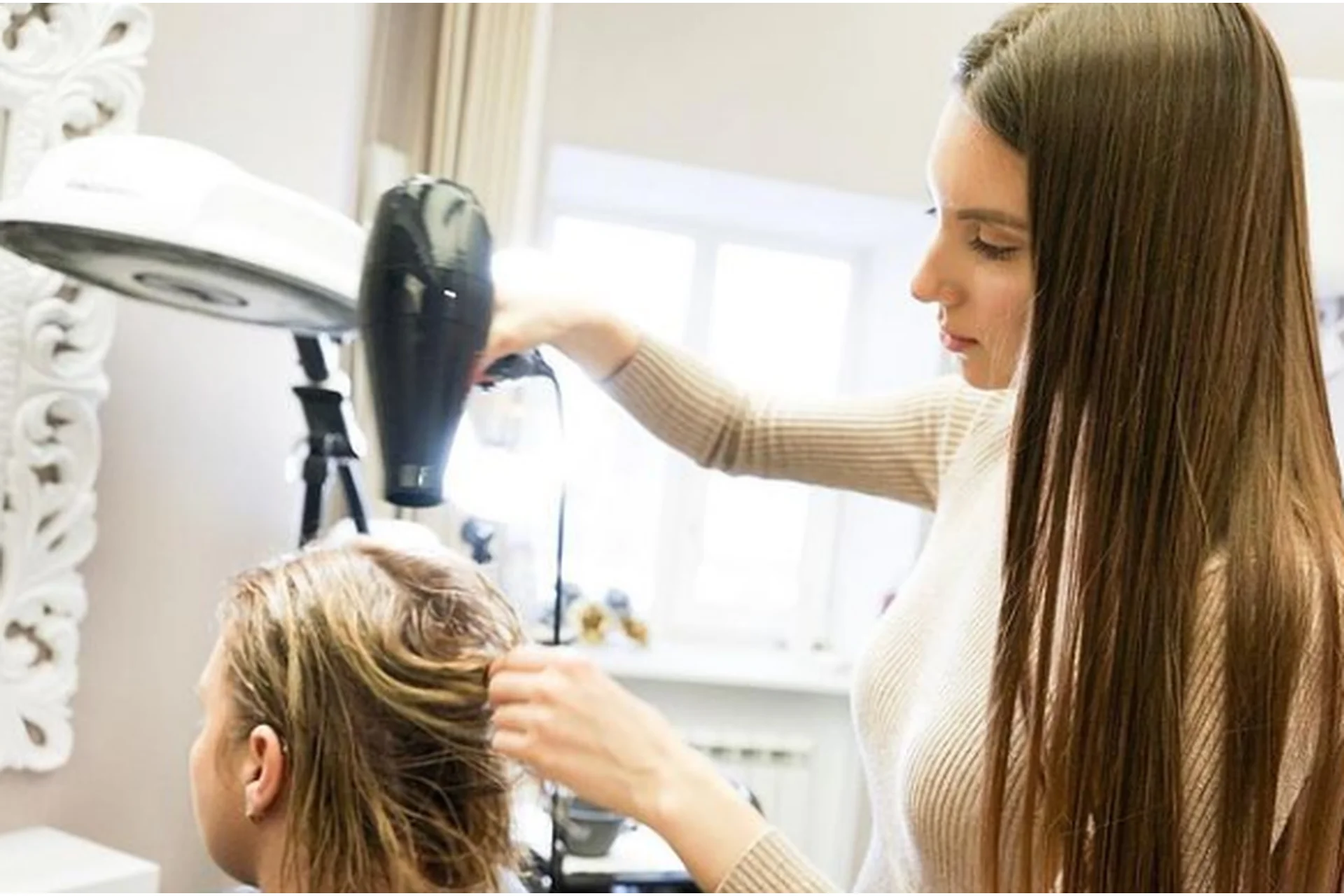 Кератиновое выпрямление и ботокс-восстановление для волос (Анна Протасова,  Ирина Иванова), фото 1 из 1.