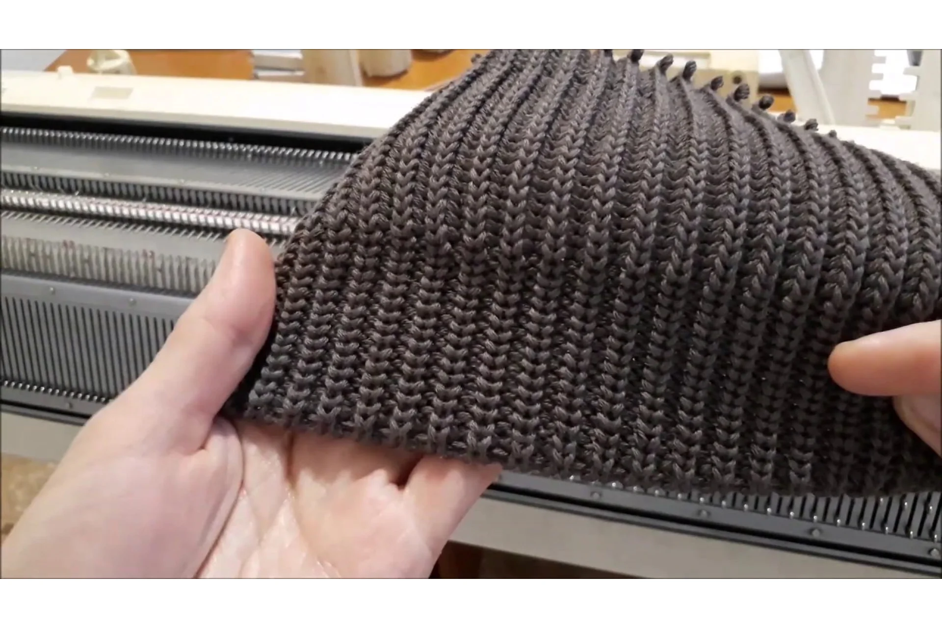 [Ani Style Knitting]  Кардиган. Пособие по ДФЖ и работы с программой DesignaKnit 8, фото 1 из 1.