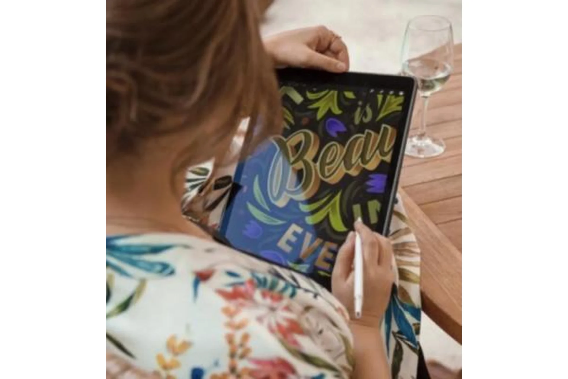 [lettering-school] Рисование леттеринга на IPad, 2018 (Анна Рольская), фото 1 из 1.