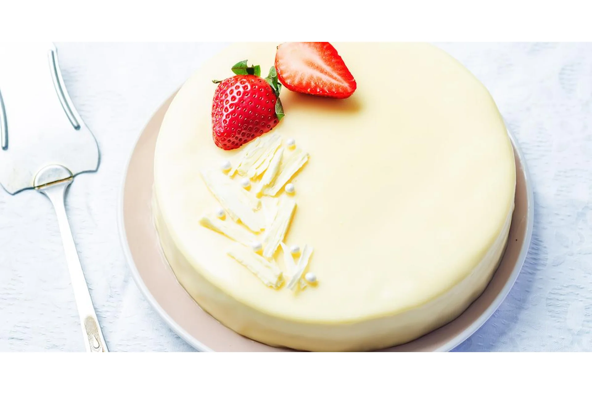 [Eko.Tort] Торт «Клубника-пармезан-белый шоколад» (Кристина Озерова), фото 1 из 1.