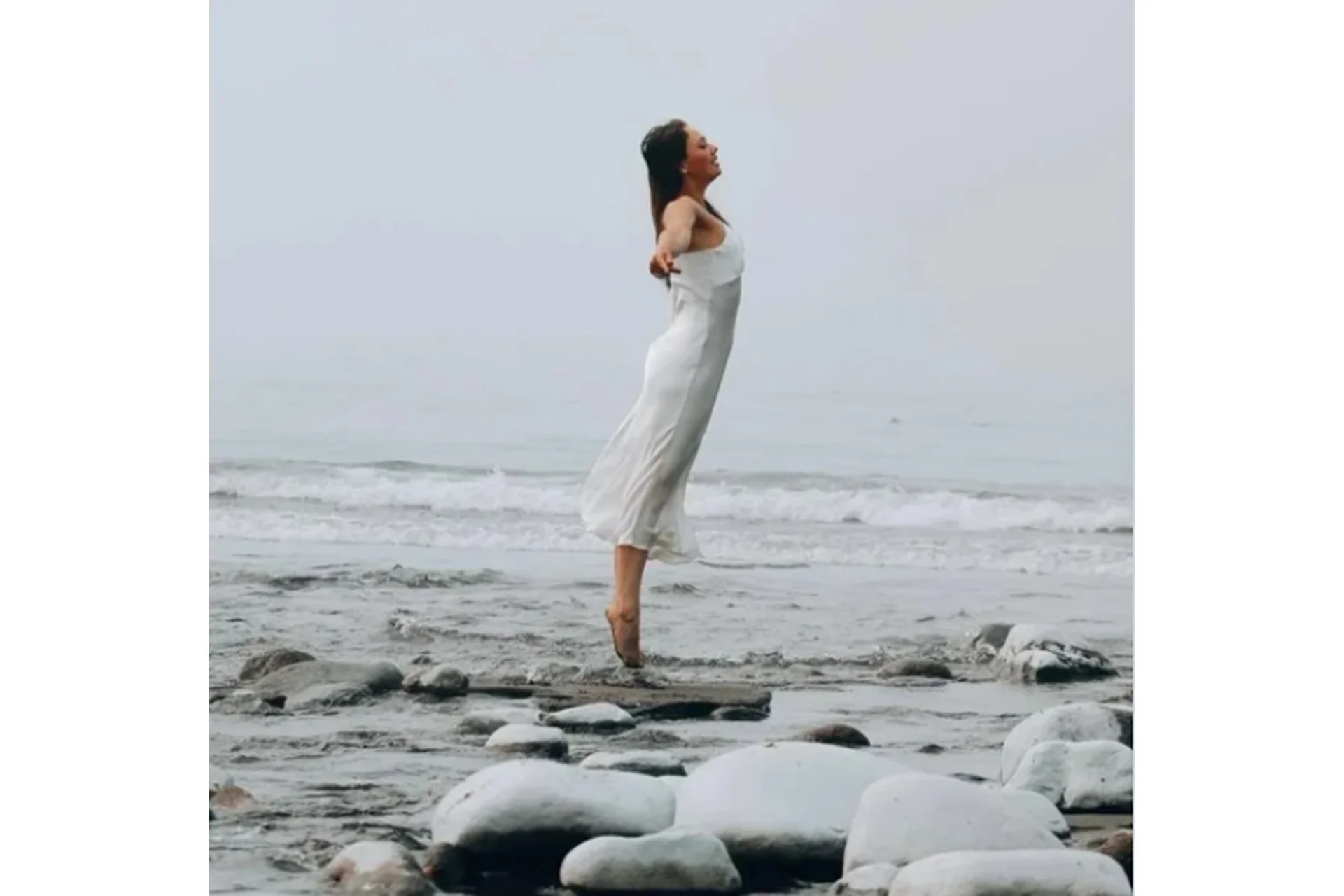 Я есть. Я себя знаю. Я себя люблю (Юлиана Коношенко), фото 1 из 1.