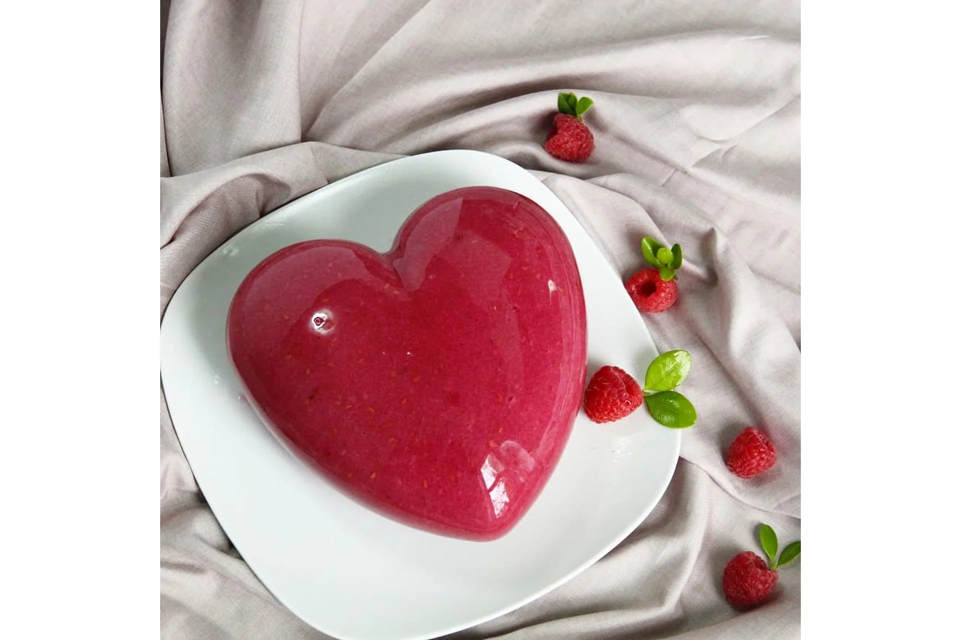 [Padmalaya Cake School] Веганские муссовые торты без белого сахара и пшеничной муки (Марина Гишар), фото 1 из 1.