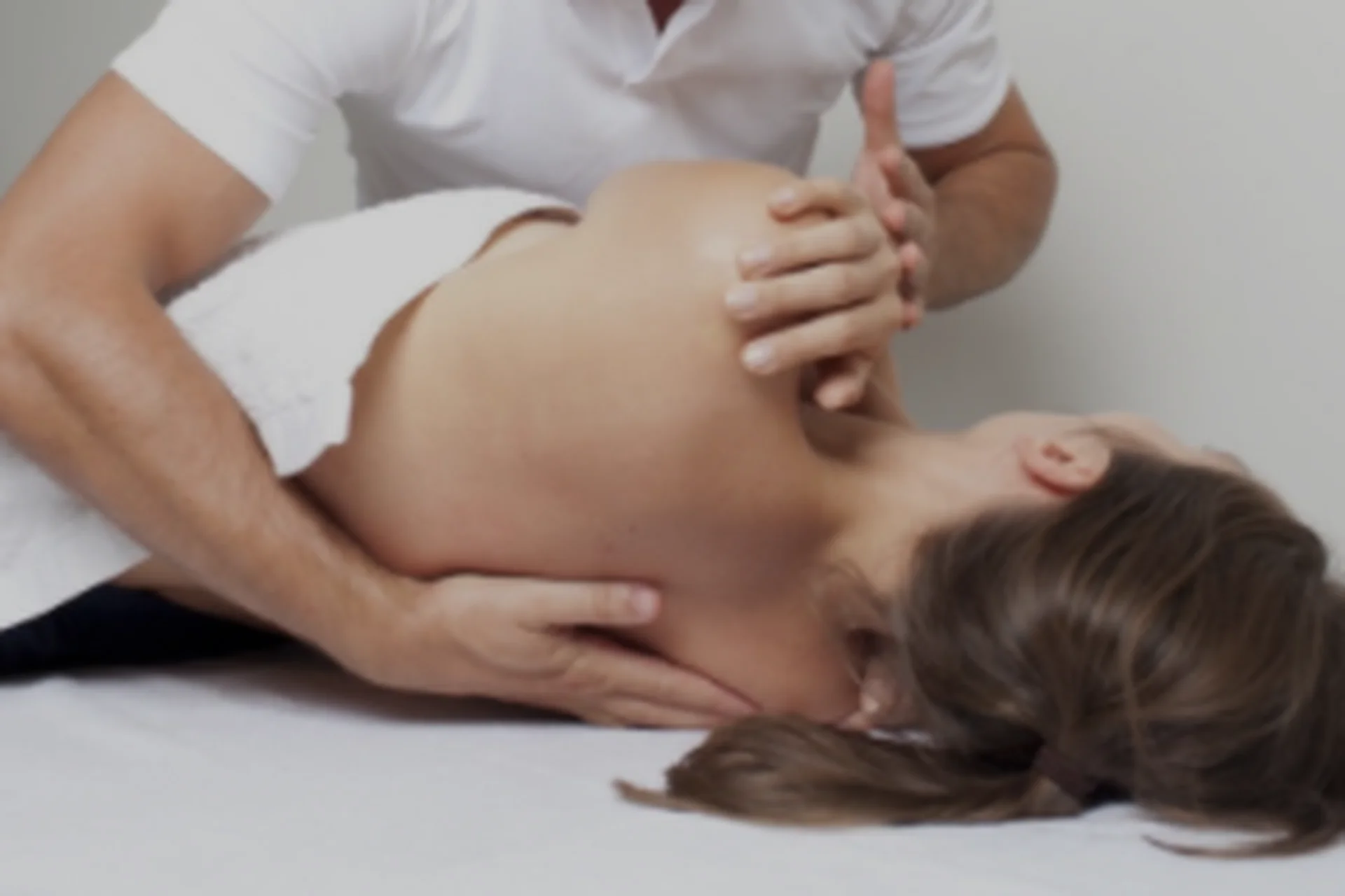 [МКласс] Пальпационная анатомия. Шейный и грудной отделы (Денис Сударкин), фото 1 из 1.