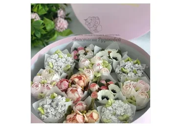 Пионы. Оформление торта кремовыми цветами в малазийской технике (Анастасия Рудакова)