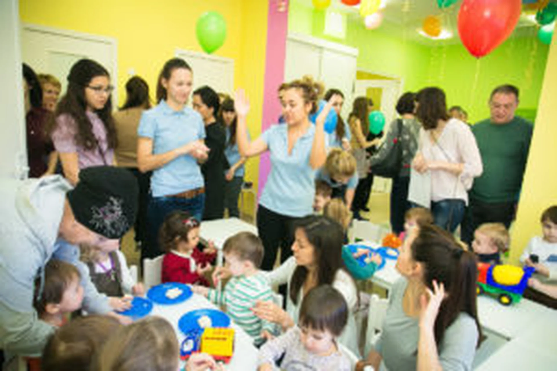 Маркетинговый календарь детского клуба. Апрель (Юлия Белоцерковская, Зарина Ивантер), фото 1 из 1.