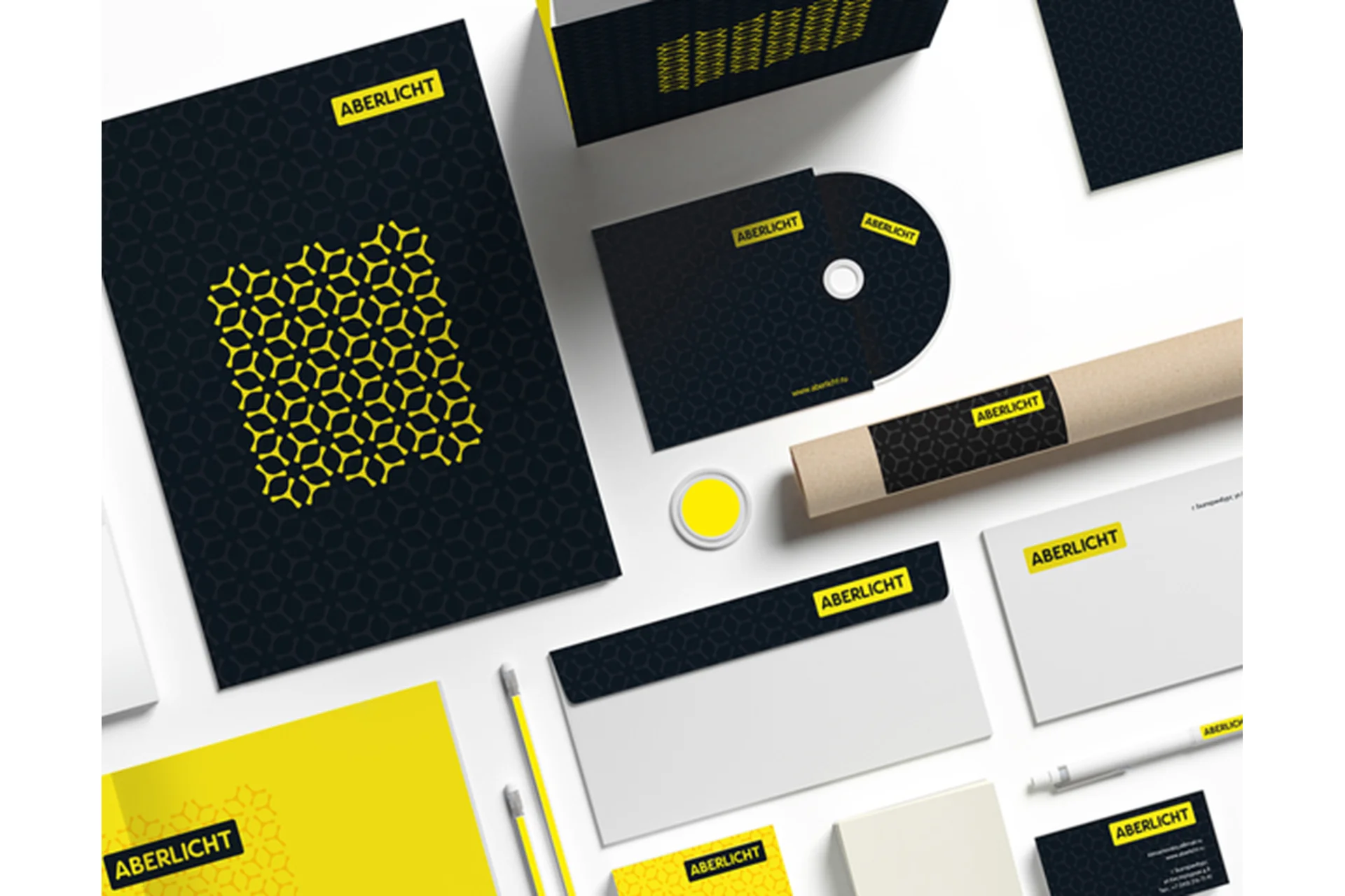 [Bang bang education] Фирменный стиль как атавизм (Владислав Деревянных), фото 1 из 1.