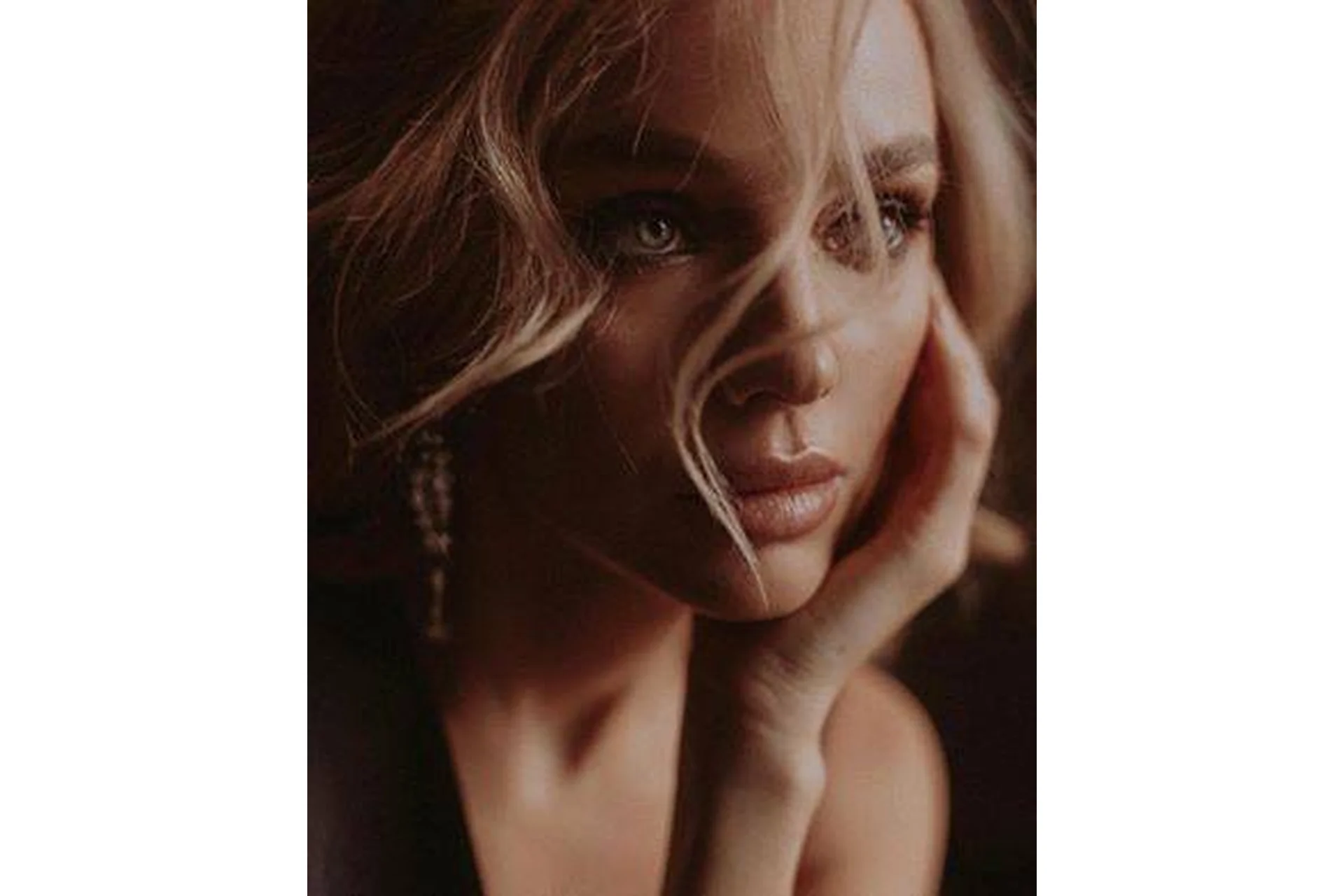 Ретушь и цветокоррекция женского портрета (Нелли Мартиросова), фото 1 из 1.