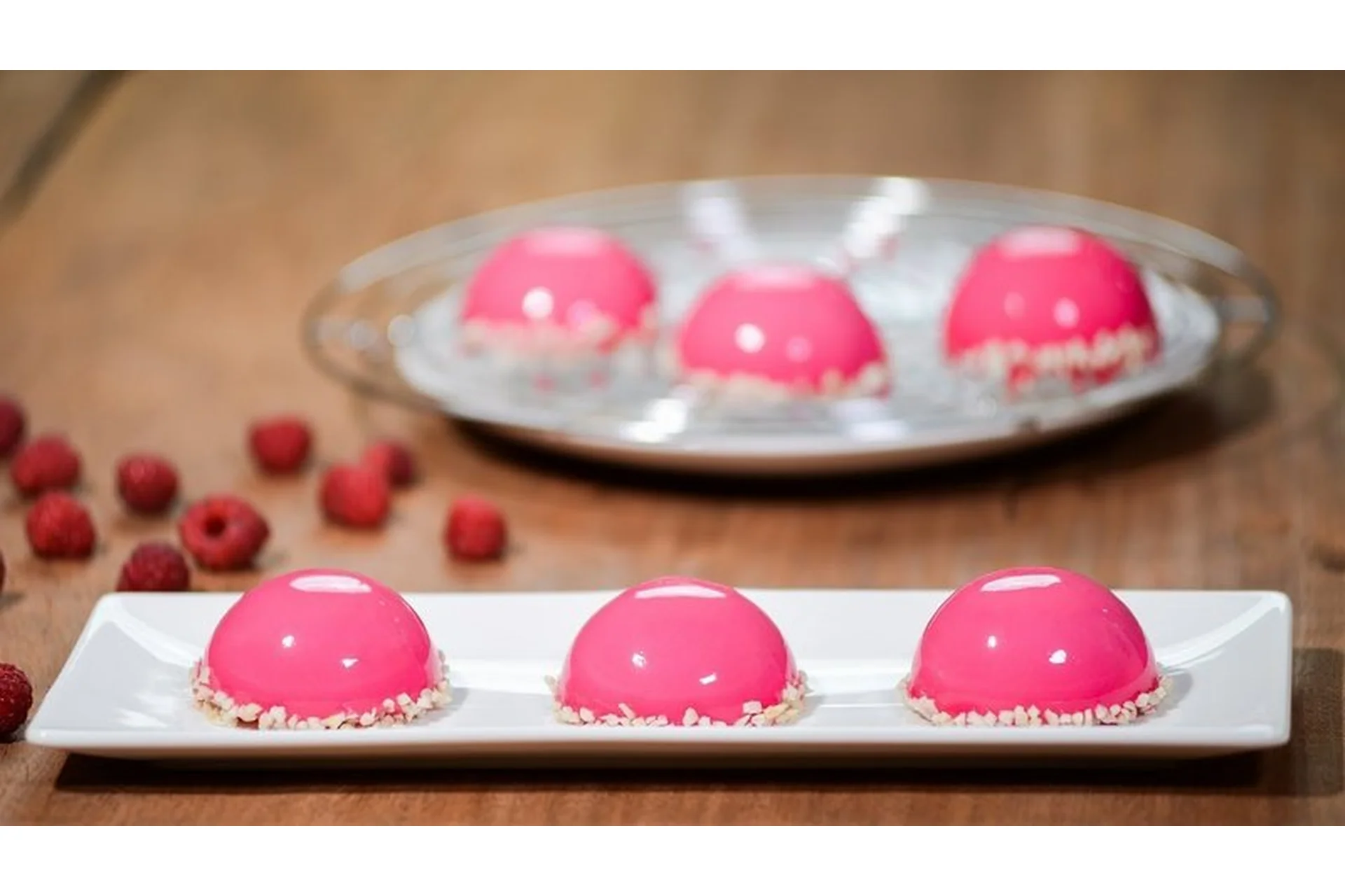 Покрытие нейтральной глазурью из краскопульта (rudkovskapastry), фото 1 из 1.