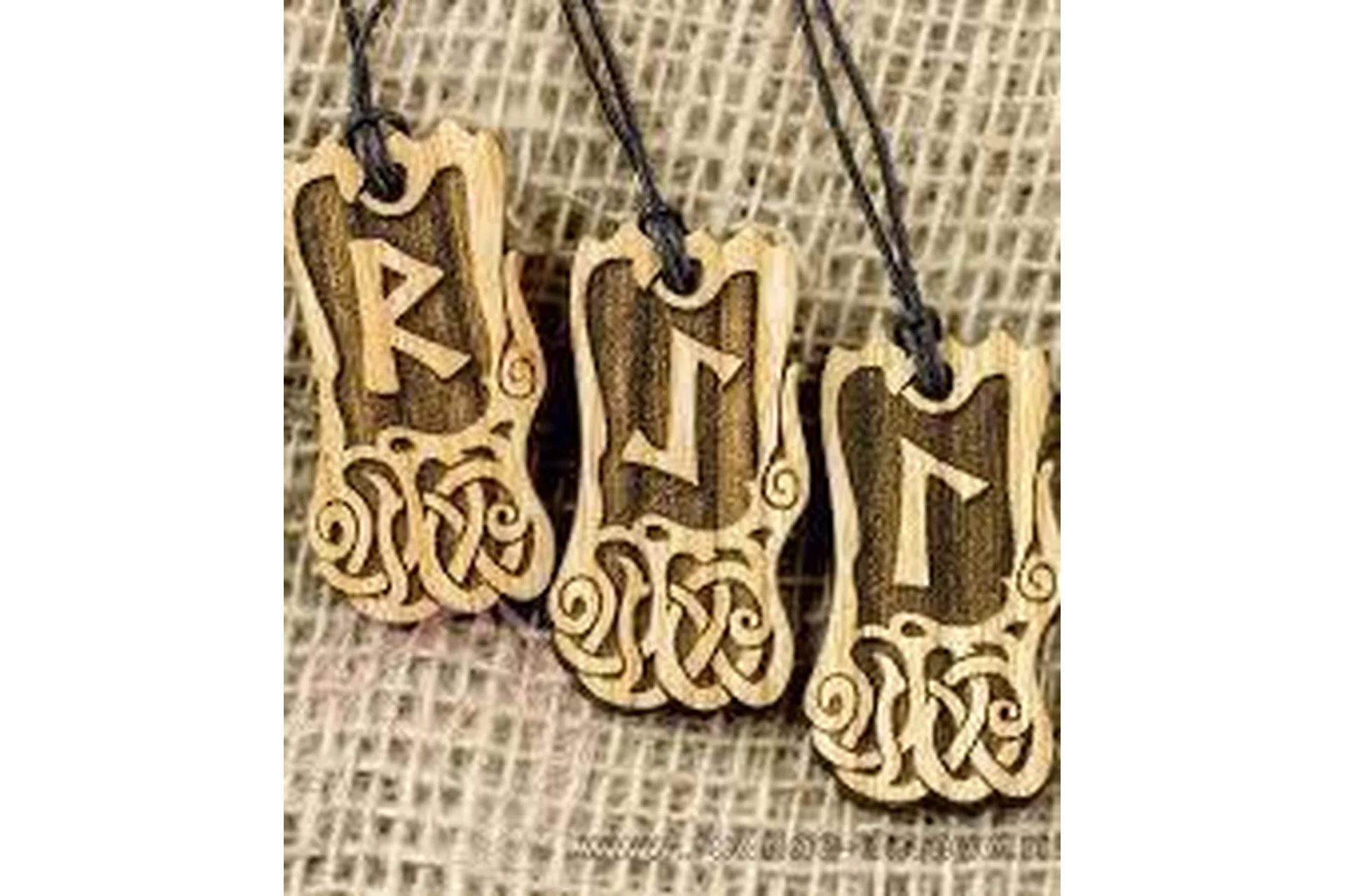 Руны прибоя (Велимира), фото 1 из 1.